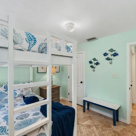 Beautiful Pet Friendly Home! New Tropical Pool, Opt Golf Cart And Pool Heat, Minutes To Beach Дестин Екстериор снимка