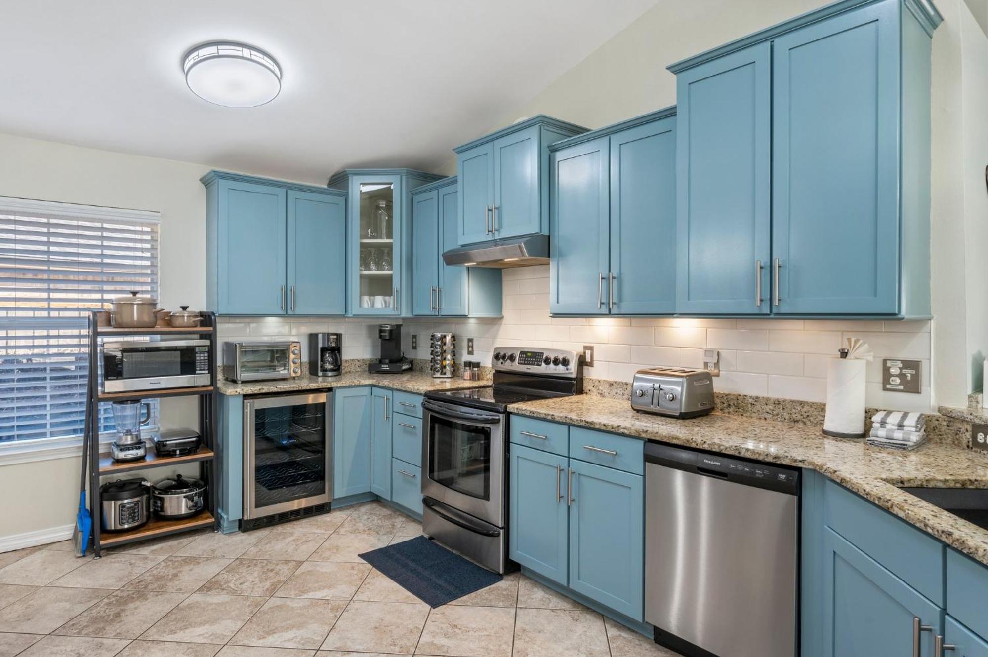 Beautiful Pet Friendly Home! New Tropical Pool, Opt Golf Cart And Pool Heat, Minutes To Beach Дестин Екстериор снимка