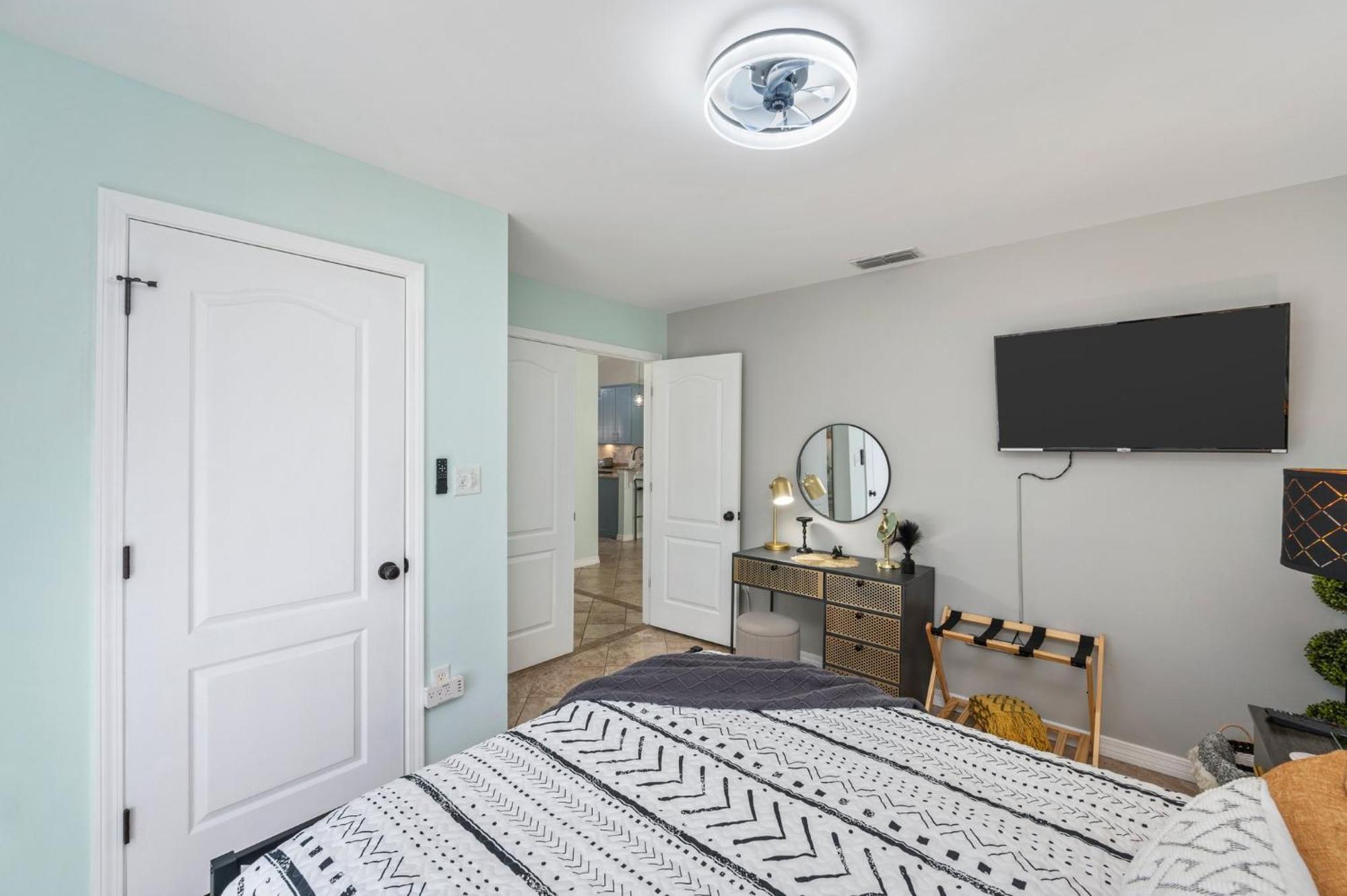 Beautiful Pet Friendly Home! New Tropical Pool, Opt Golf Cart And Pool Heat, Minutes To Beach Дестин Екстериор снимка